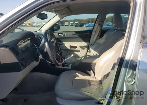 2005 Chrysler 300C z USA, uszkodzony, nr VIN 2C3JA63H15H170980